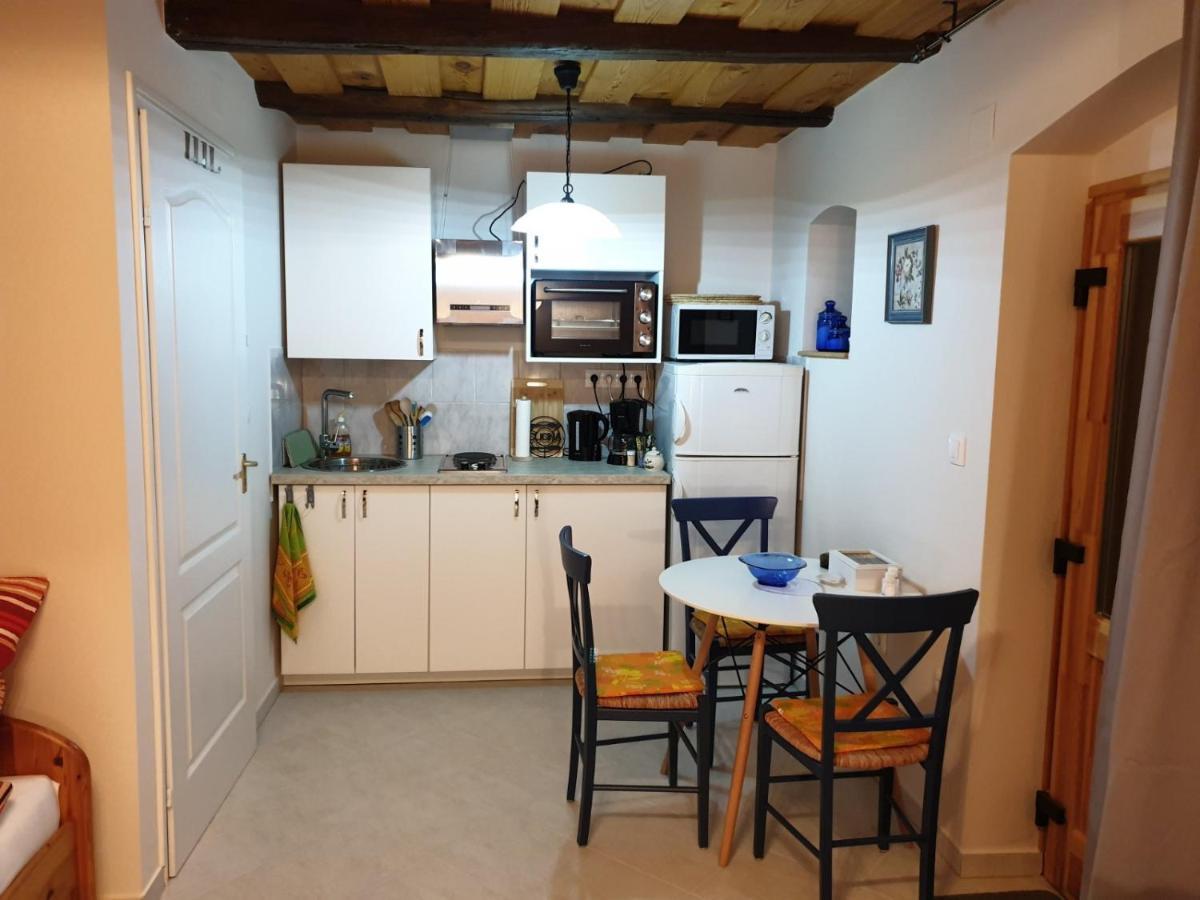 Kis Haz Apartman Zalacsány Exterior foto